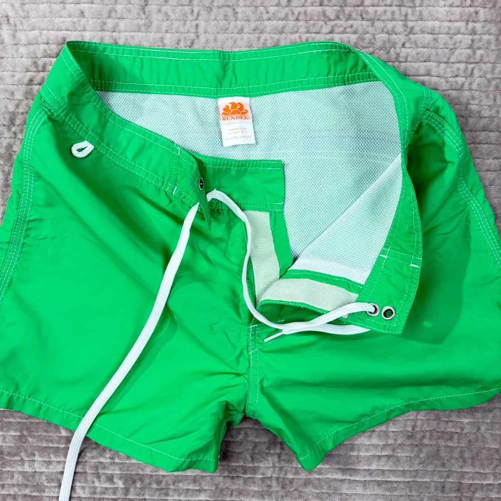 Sundek Mens Green Rainbow Stripe Board Shorts Swim Trunks Size 30 M502BDTA100